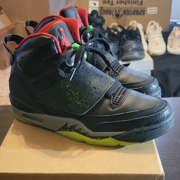 Jordan Son of Mars Rare Marvin The Martian (2015) Mens 7.5 Womens 9 EUC - Picture 3 of 10
